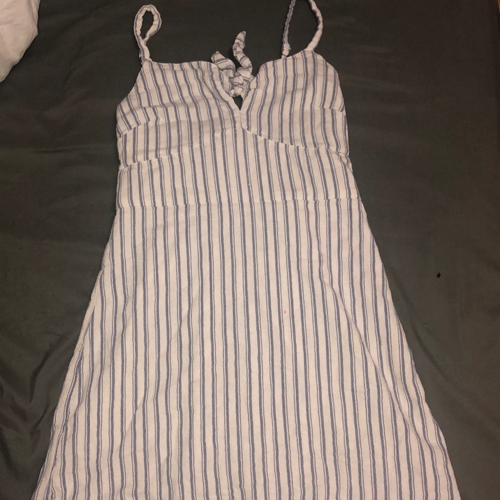 Stripped cute sundress! 💙